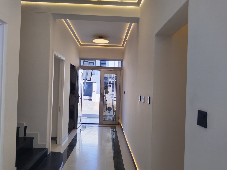 4 Bedroom Property for Sale in Sandown Western Cape